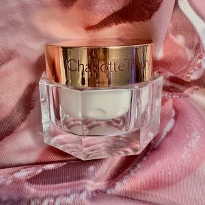 Charlotte Tilbury Magic Cream